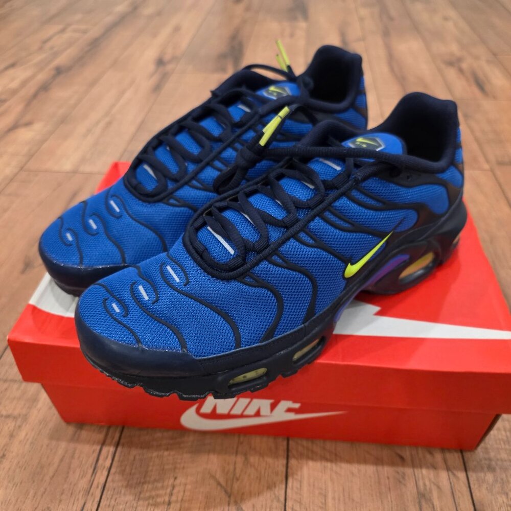BRAND NEW NIKE AIR MAX PLUS MENS SIZE 10
